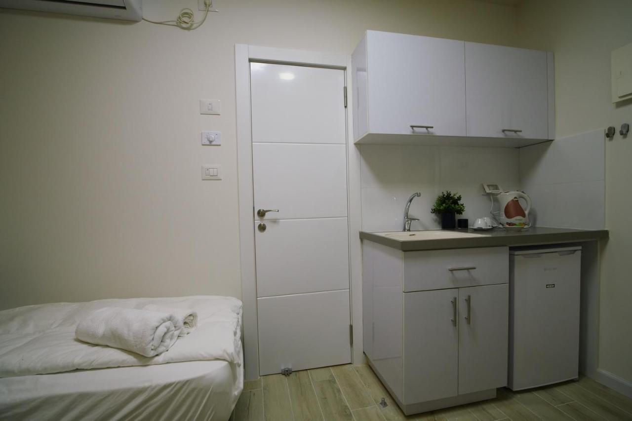 Exclusive Guest Room Bene Beraq ภายนอก รูปภาพ