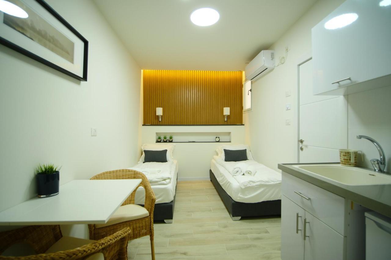 Exclusive Guest Room Bene Beraq ภายนอก รูปภาพ
