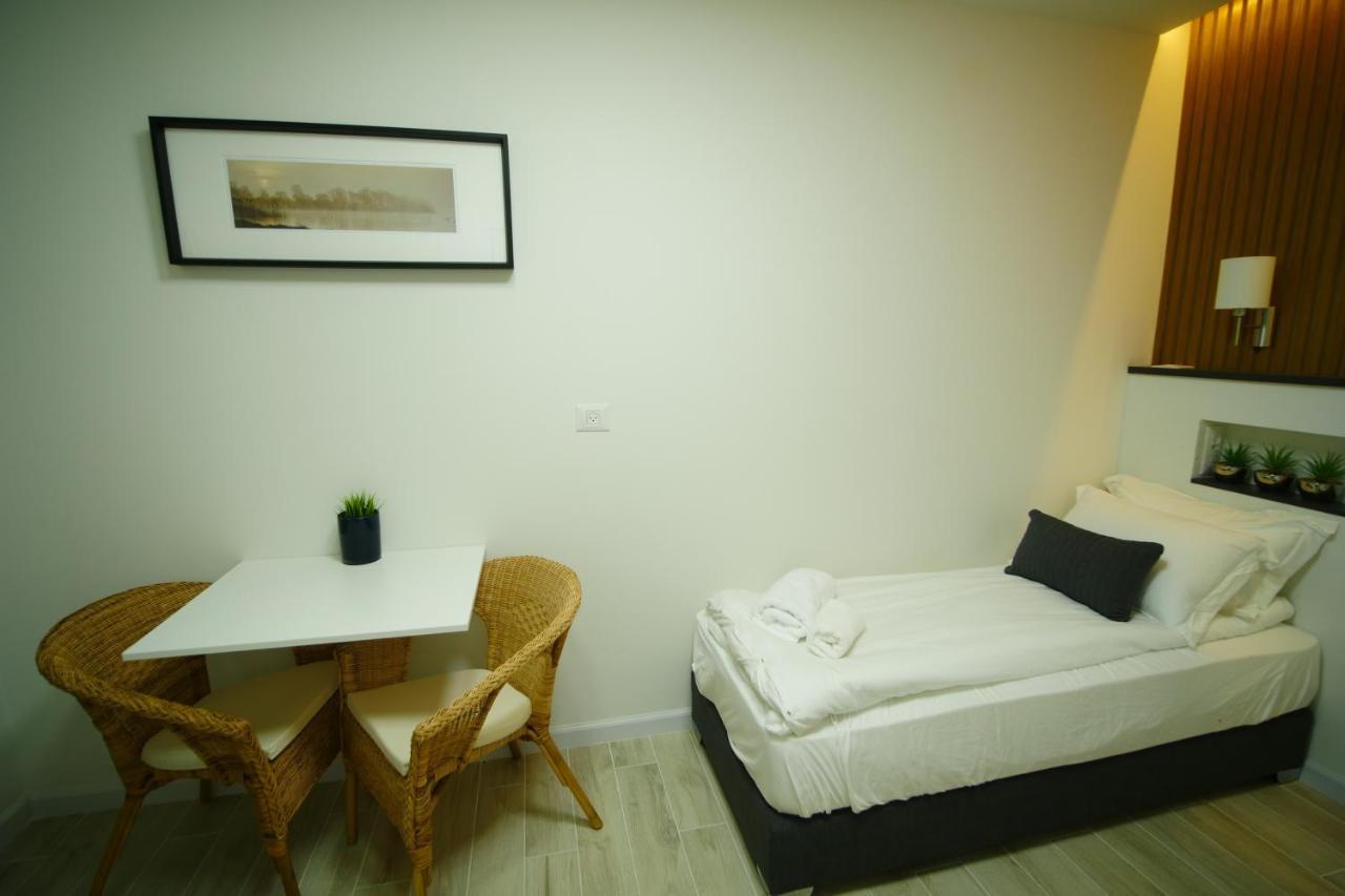 Exclusive Guest Room Bene Beraq ภายนอก รูปภาพ